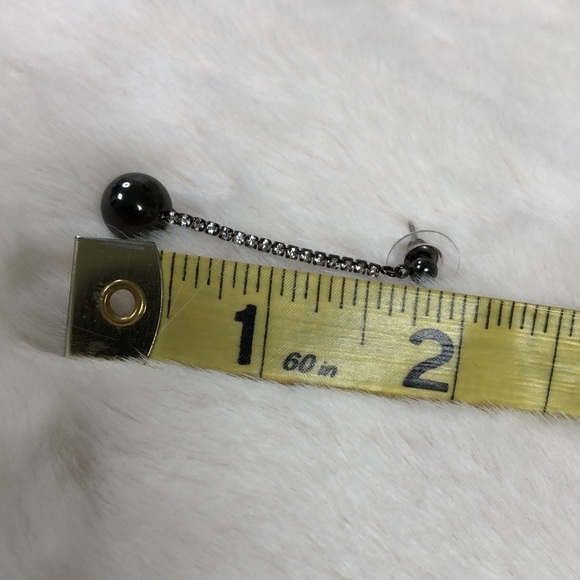 3/$30🛍Hematite And Rhinestone Earrings - Picture 3 of 4